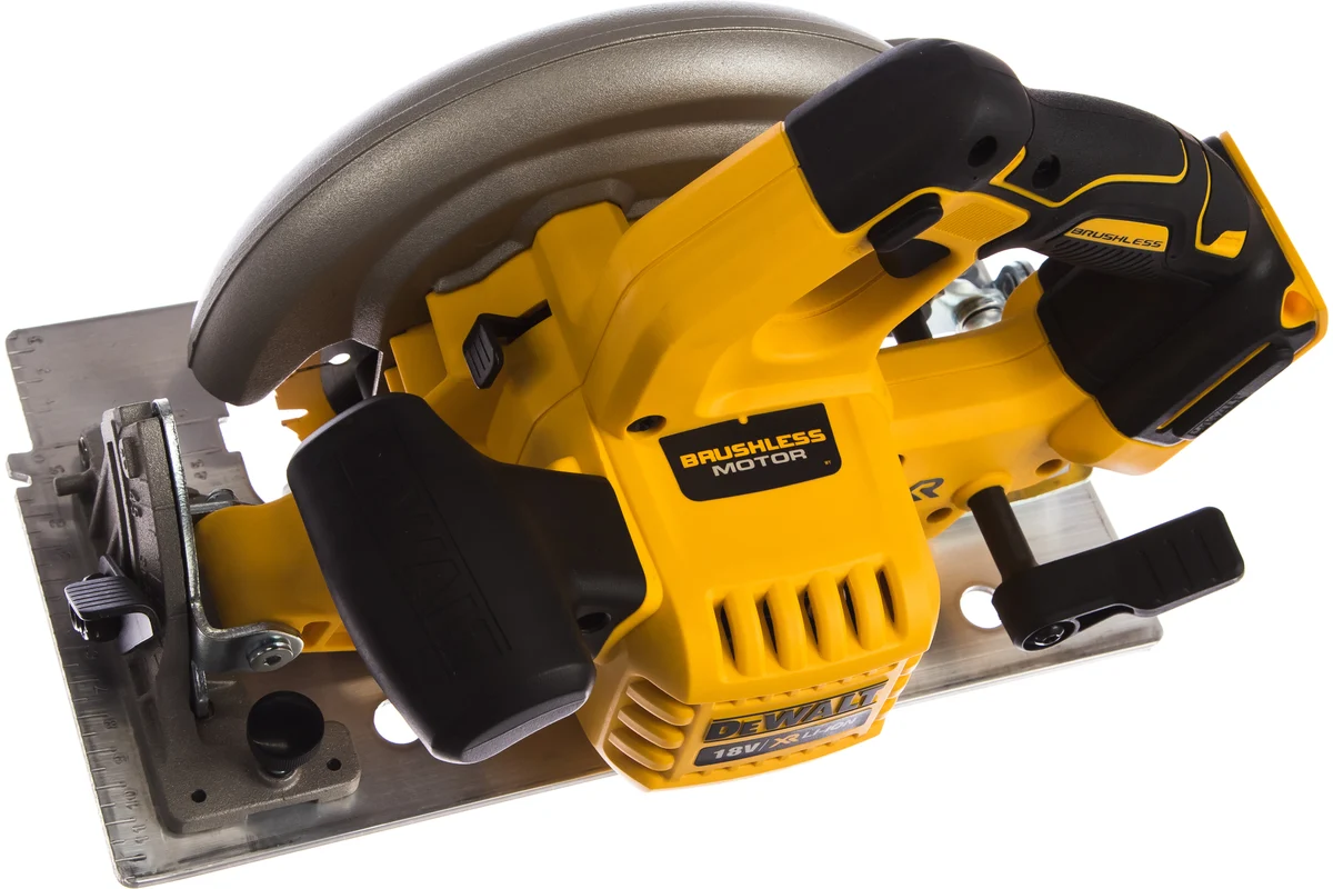 Пила дисковая аккумуляторная DeWalt DCS570N-B1 (без акк, без з/у)